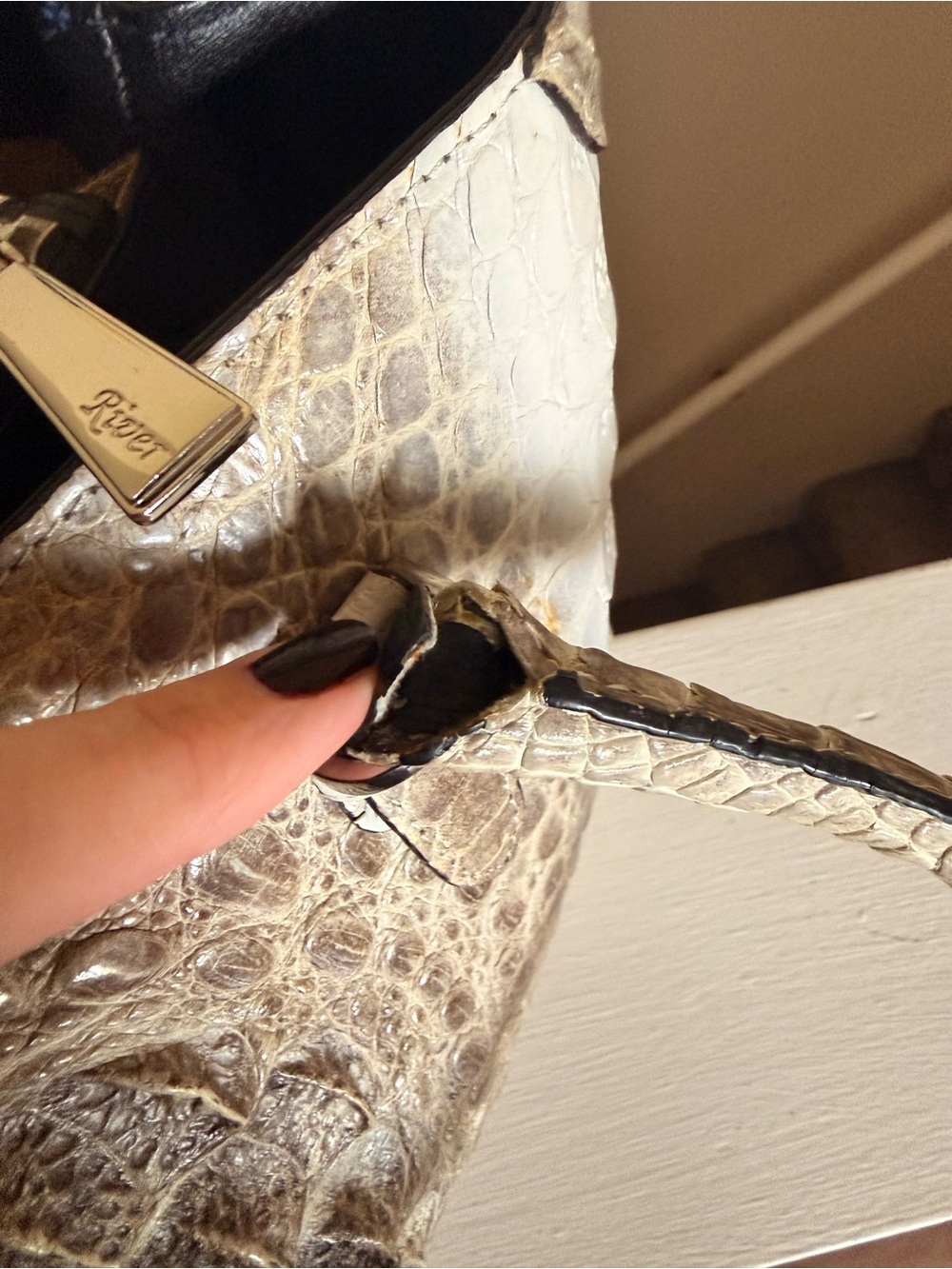 River brand Authentic Crocodile bag - Picture 5 of 8